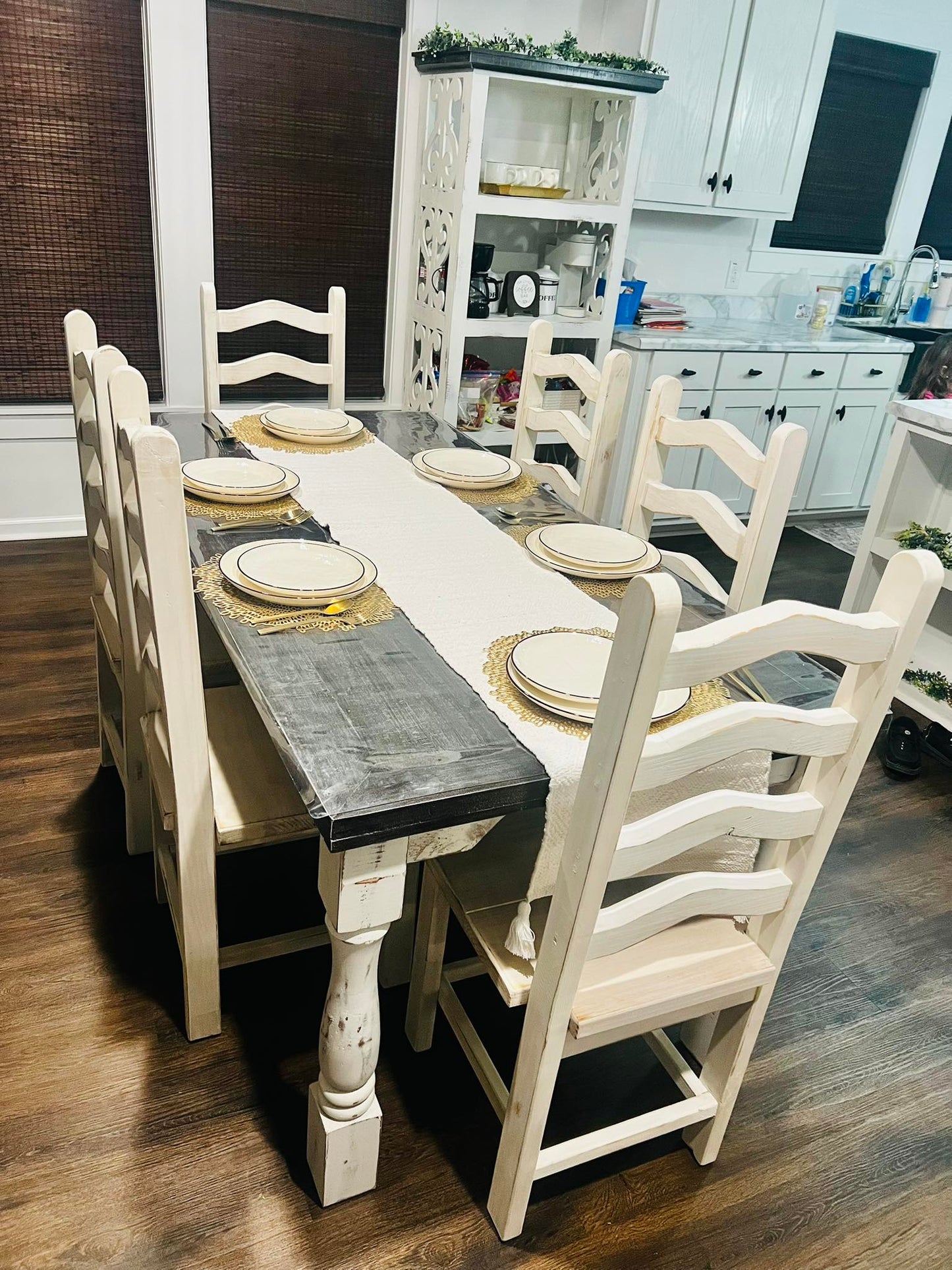 The Sepulvado Farmouse Style Chair